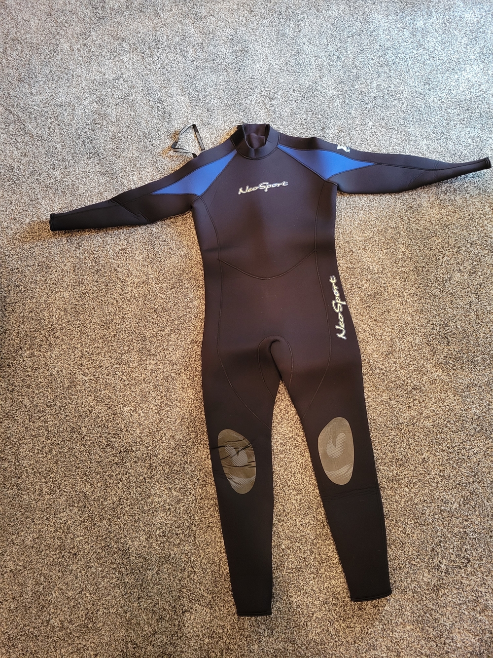 Men's Neosport Black & Blue Full-Body Wetsuit, Size Large, Worn Once